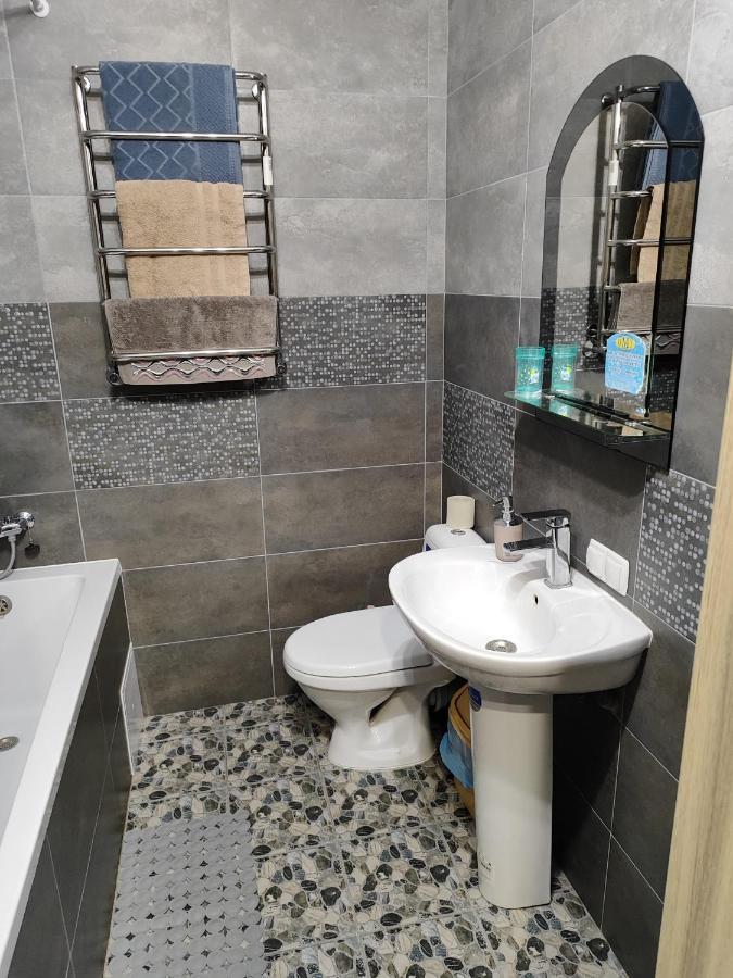 Новобудова Центр Либiдь Плаза Apartment Khmelʼnytsʼkyy Bagian luar foto